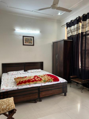 DHILLON’S WHITE HOUSE